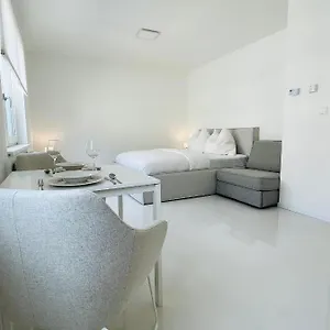 White House Apartment